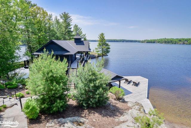 1032 The Tom Wroe Rd, House detached with 4 bedrooms, 4 bathrooms and null parking in Muskoka Lakes ON | Image 18