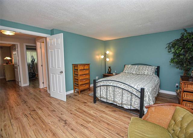 70 - 81 Hansen Rd N, Townhouse with 3 bedrooms, 2 bathrooms and 1 parking in Brampton ON | Image 9