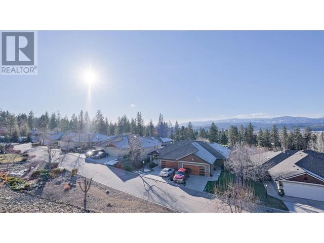 3516 Camelback Dr, House detached with 5 bedrooms, 3 bathrooms and 5 parking in Central Okanagan BC | Image 38