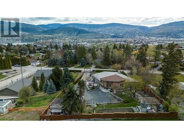 404 West Bench Dr, House detached with 4 bedrooms, 3 bathrooms and 7 parking in Okanagan Similkameen F BC | Image 84