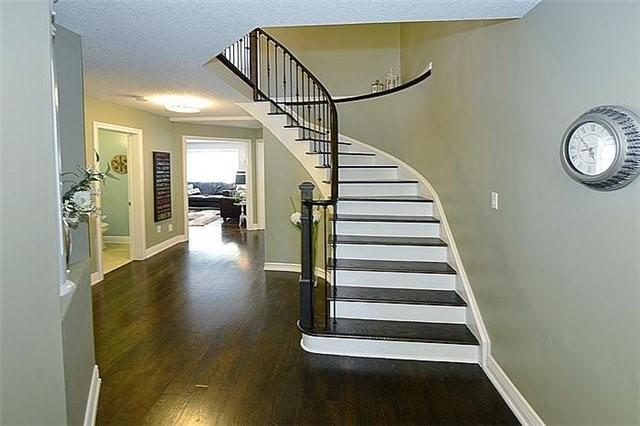 1003 Skyvalley Cres, House detached with 5 bedrooms, 4 bathrooms and 4 parking in Oakville ON | Image 3