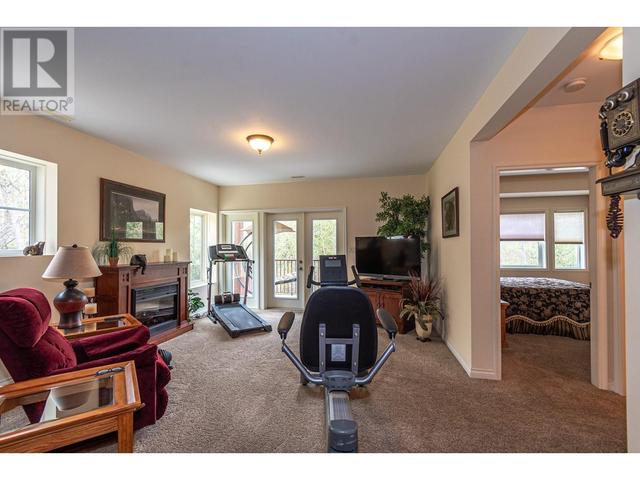 12 - 441 20 Street Ne, House attached with 2 bedrooms, 2 bathrooms and 2 parking in Salmon Arm BC | Image 38