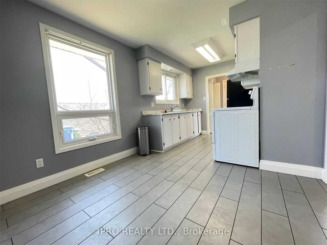 624 College Ave W, House semidetached with 4 bedrooms, 2 bathrooms and 4 parking in Guelph ON | Image 17