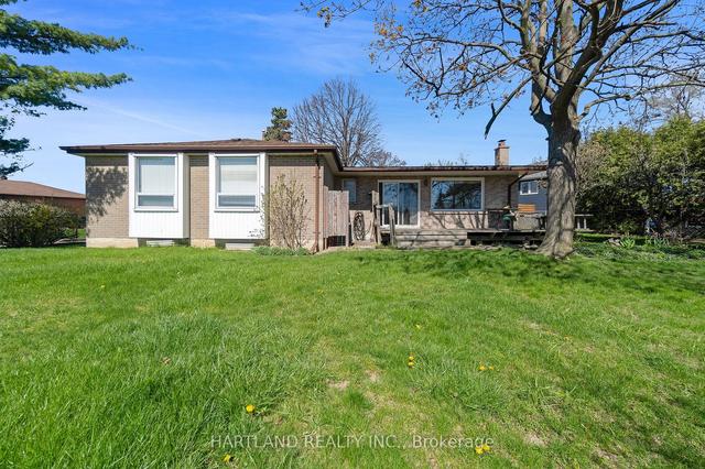 57 Glebe Cres S, House detached with 3 bedrooms, 3 bathrooms and 6 parking in Brampton ON | Image 21