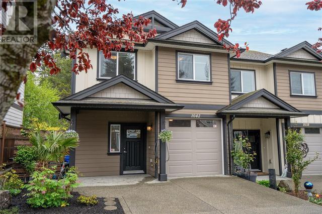 1042 Gala Crt, House detached with 3 bedrooms, 3 bathrooms and 3 parking in Langford BC | Image 12