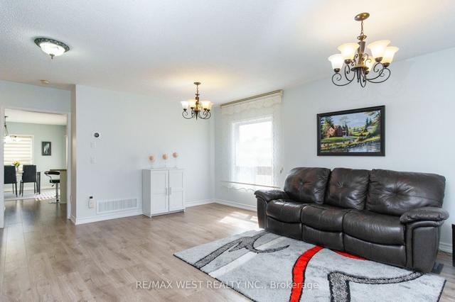 11 Nina Pl, House detached with 4 bedrooms, 4 bathrooms and 6 parking in Brampton ON | Image 39