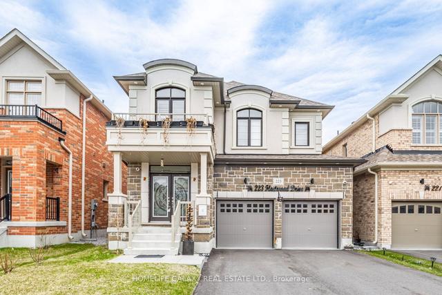 223 Fleetwood Dr, House detached with 4 bedrooms, 4 bathrooms and 4 parking in Oshawa ON | Image 1
