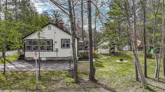 26 39th St N, House detached with 3 bedrooms, 1 bathrooms and 8 parking in Wasaga Beach ON | Image 6