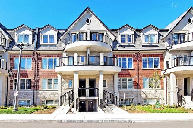 12 - 17 Eaton Park Lane, Townhouse with 2 bedrooms, 3 bathrooms and 1 parking in Toronto ON | Image 1