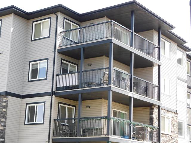 302 - 5951 165 Ave Nw, Condo with 2 bedrooms, 2 bathrooms and null parking in Edmonton AB | Image 1