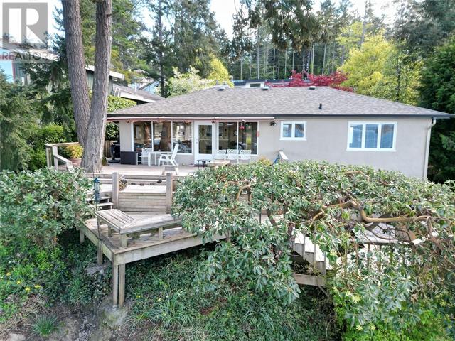 746 Sea Dr, House detached with 3 bedrooms, 2 bathrooms and 4 parking in Central Saanich BC | Image 55