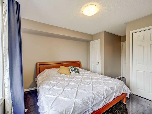 th 74 - 55 Turntable Cres, Townhouse with 3 bedrooms, 2 bathrooms and 1 parking in Toronto ON | Image 11