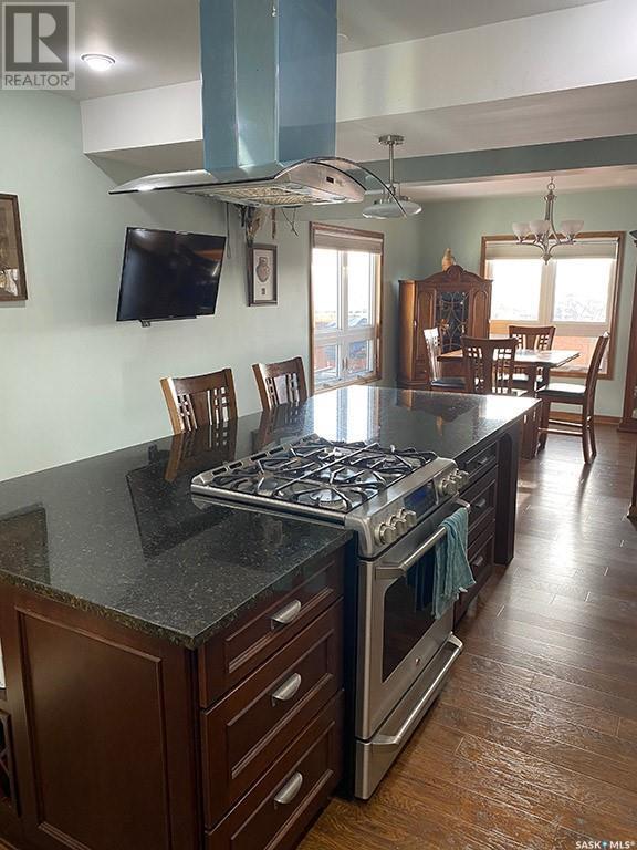 2015 1st St N, House detached with 2 bedrooms, 3 bathrooms and null parking in Rockglen SK | Image 7