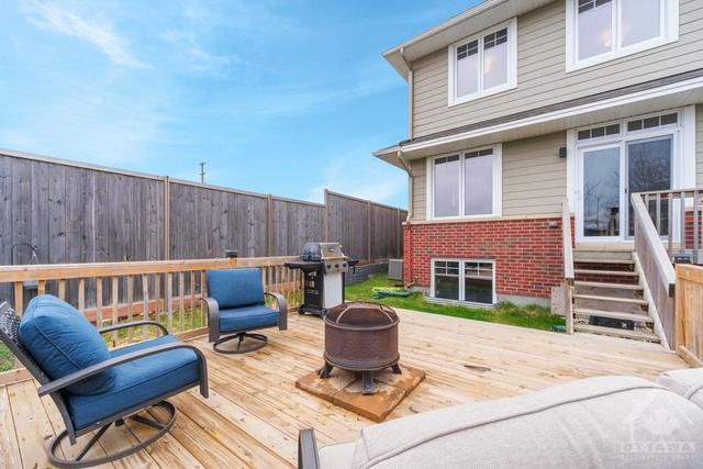 320 Kilspindie Ridge, Townhouse with 3 bedrooms, 3 bathrooms and 2 parking in Ottawa ON | Image 27