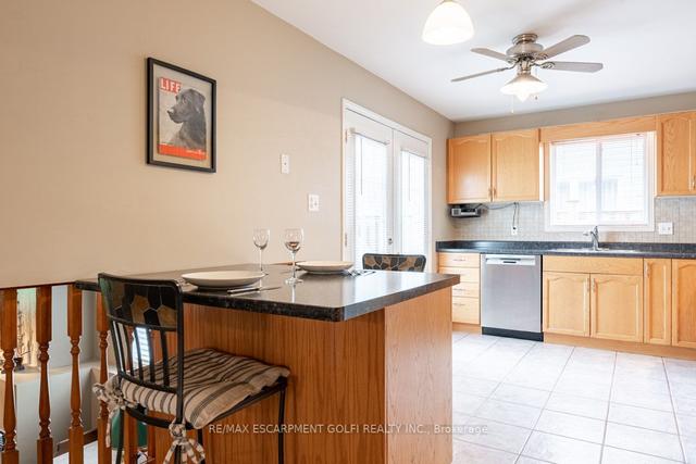 21 Foxhill Cres, House detached with 3 bedrooms, 2 bathrooms and 3 parking in St. Catharines ON | Image 6
