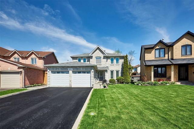912 Mt Allan Ave, House detached with 4 bedrooms, 4 bathrooms and 6 parking in Oshawa ON | Image 1