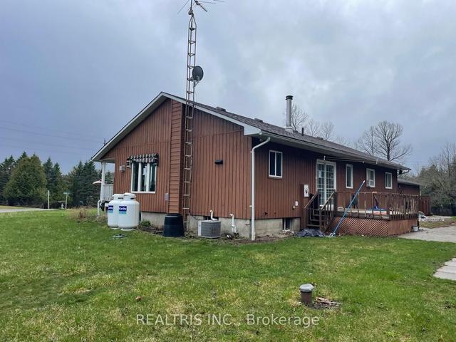 12 Brydges Rd, House detached with 2 bedrooms, 4 bathrooms and 12 parking in Greater Madawaska ON | Image 26