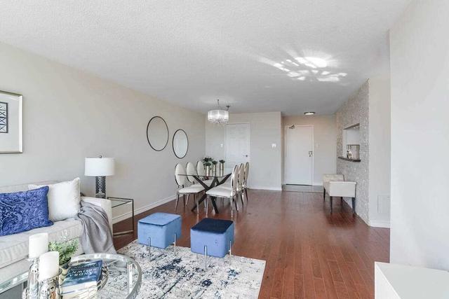 1118 - 35 Trailwood Dr, Condo with 2 bedrooms, 2 bathrooms and 1 parking in Mississauga ON | Image 5