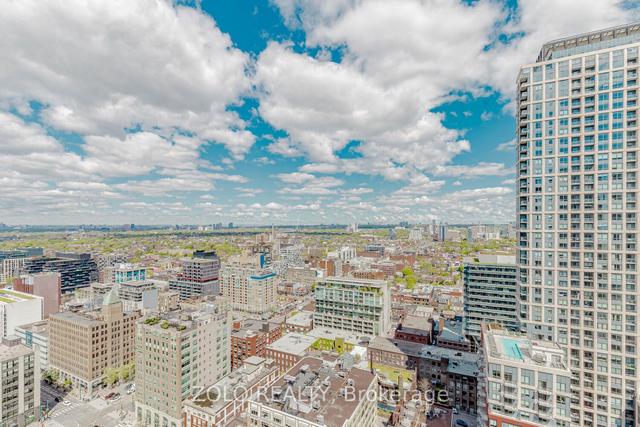 3006 - 11 Charlotte St, Condo with 2 bedrooms, 1 bathrooms and 1 parking in Toronto ON | Image 28