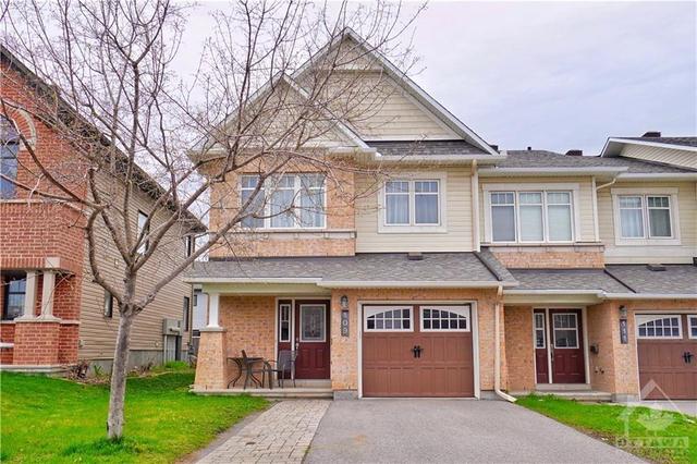 109 Calvington Ave, Townhouse with 3 bedrooms, 3 bathrooms and 3 parking in Ottawa ON | Image 1
