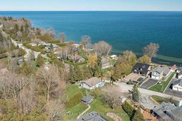 17 Palm Beach Rd, House detached with 2 bedrooms, 2 bathrooms and 4 parking in Oro Medonte ON | Image 1