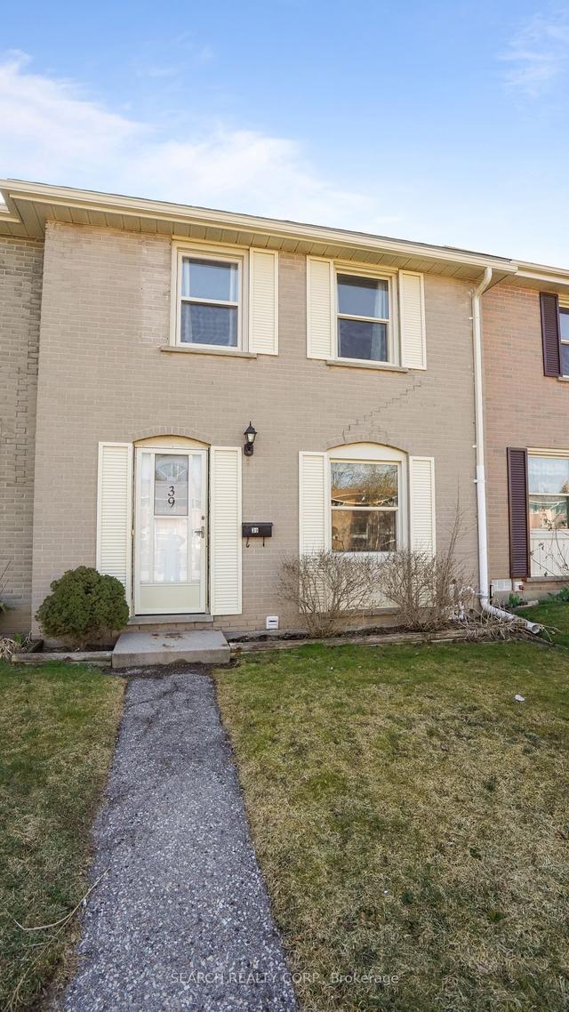 38 - 39 Queenston Dr, Townhouse with 3 bedrooms, 2 bathrooms and 1 parking in Kitchener ON | Image 32