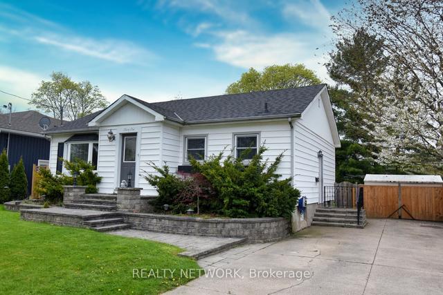 41 Woodbine Ave, House detached with 3 bedrooms, 2 bathrooms and 5 parking in St. Catharines ON | Image 36