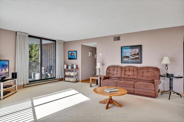 401 - 885 Clonsilla Ave, Condo with 2 bedrooms, 2 bathrooms and 11 parking in Peterborough ON | Image 3