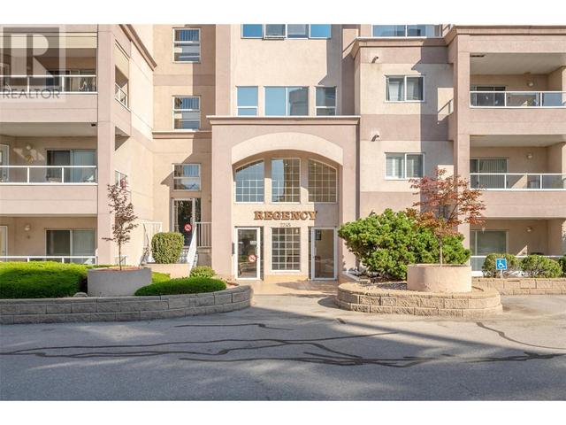 106 - 2245 Atkinson St, Condo with 2 bedrooms, 2 bathrooms and 1 parking in Penticton BC | Image 1