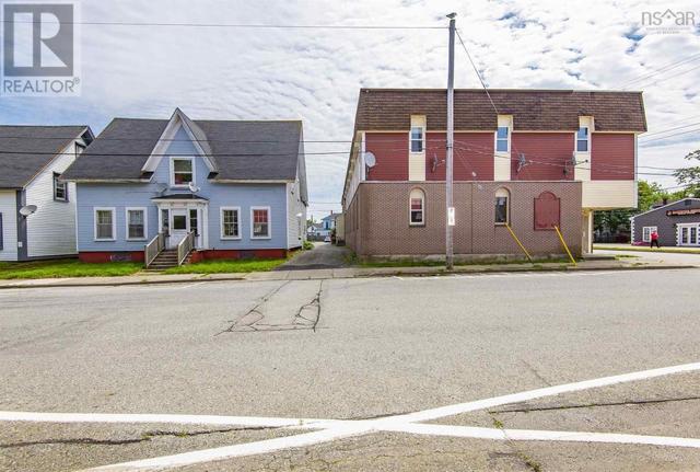 1 - 2 Kirk St, Condo with 0 bedrooms, 0 bathrooms and null parking in Yarmouth NS | Image 1