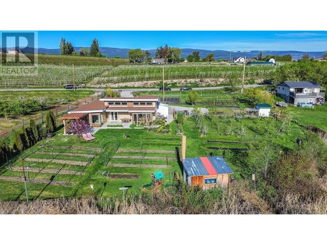 5824 Lewes Ave, House detached with 3 bedrooms, 2 bathrooms and 2 parking in Summerland BC | Image 40