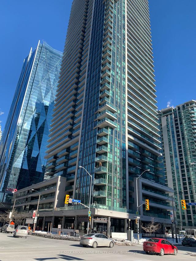 1001 - 33 Bay St, Condo with 1 bedrooms, 1 bathrooms and 0 parking in Toronto ON | Image 4