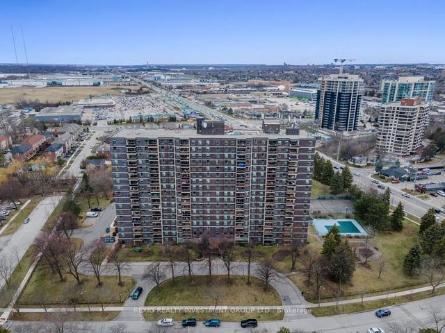 1012 - 966 Inverhouse Dr, Condo with 3 bedrooms, 2 bathrooms and 1 parking in Mississauga ON | Image 1