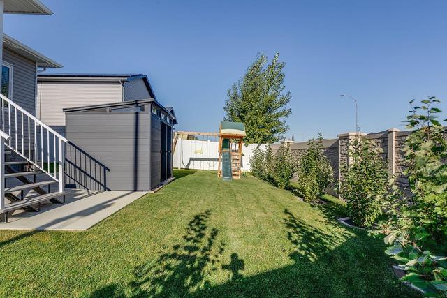 4 Somerside Way Se, House detached with 3 bedrooms, 3 bathrooms and 4 parking in Medicine Hat AB | Image 2