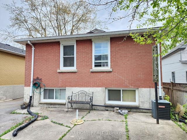 582 Macdonnell St, House detached with 3 bedrooms, 3 bathrooms and 3 parking in Kingston ON | Image 21
