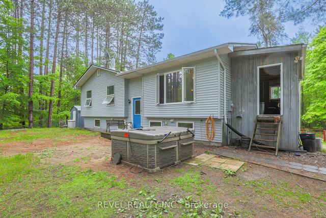 124 Pinery Rd, House detached with 3 bedrooms, 2 bathrooms and 10 parking in Kawartha Lakes ON | Image 20