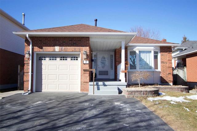 10 Strathallan Dr, House detached with 3 bedrooms, 3 bathrooms and 3 parking in Clarington ON | Image 1