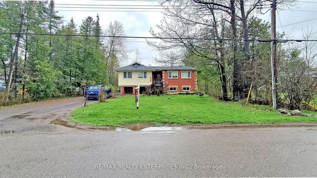 353 Front St W, House detached with 5 bedrooms, 2 bathrooms and 6 parking in Kawartha Lakes ON | Image 1