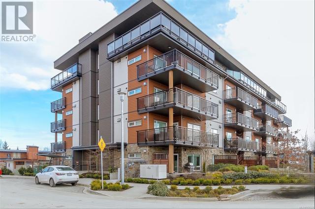 307 - 2500 Hackett Cres, Condo with 2 bedrooms, 2 bathrooms and 1 parking in Central Saanich BC | Image 3