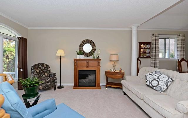 203 Ryerson Cres, House detached with 2 bedrooms, 3 bathrooms and 6 parking in Oshawa ON | Image 19