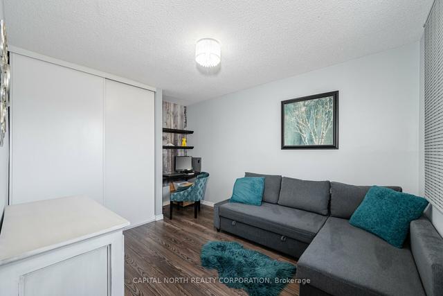 140 Ashurst Cres, House attached with 3 bedrooms, 2 bathrooms and 2 parking in Brampton ON | Image 9