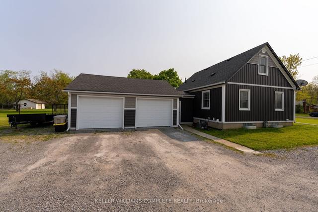 560 Rose Hill Rd, House detached with 3 bedrooms, 1 bathrooms and 7 parking in Fort Erie ON | Image 10