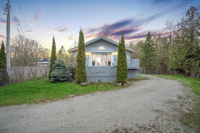 17 Palm Beach Rd, House detached with 2 bedrooms, 2 bathrooms and 4 parking in Oro Medonte ON | Image 31