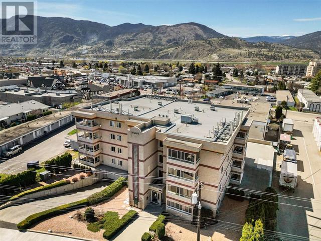 202 - 2401 South Main St, Condo with 2 bedrooms, 2 bathrooms and 1 parking in Penticton BC | Image 1