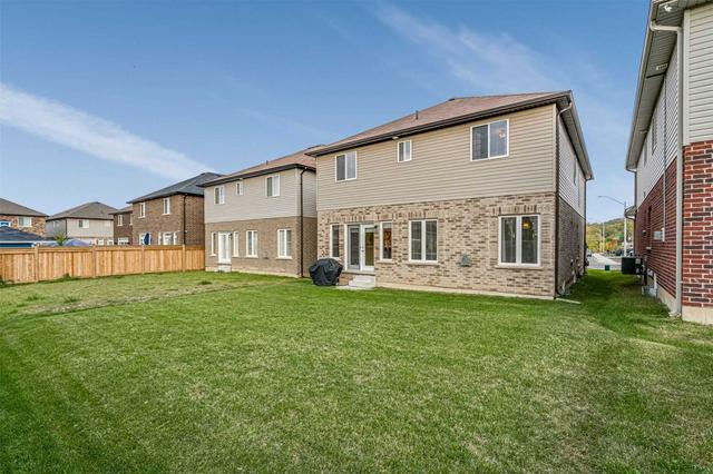 87 Nashville Circ, House detached with 4 bedrooms, 4 bathrooms and 4 parking in Hamilton ON | Image 35