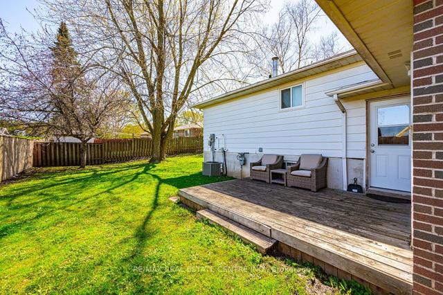 62 Lawrence Ave, House detached with 3 bedrooms, 2 bathrooms and 4 parking in Orangeville ON | Image 10