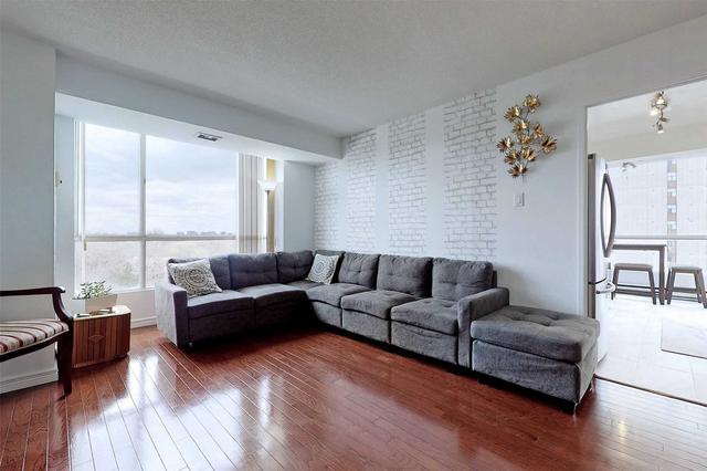 1004 - 3077 Weston Rd, Condo with 2 bedrooms, 2 bathrooms and 1 parking in Toronto ON | Image 12