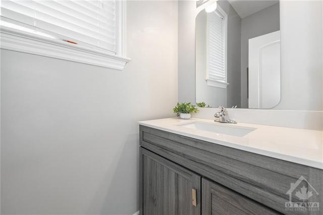 245 Via San Marino St, Townhouse with 3 bedrooms, 3 bathrooms and 2 parking in Ottawa ON | Image 7