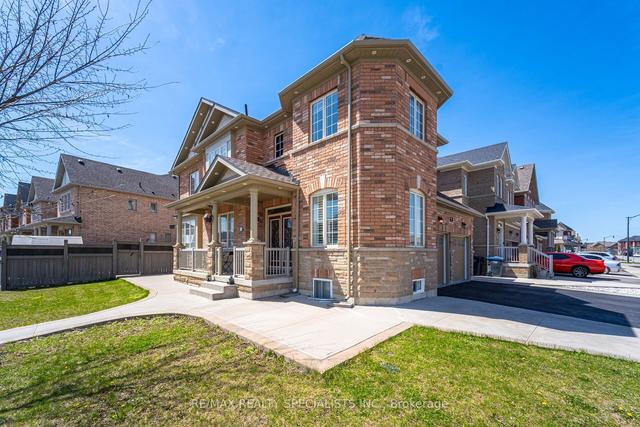 71 Ledger Point Cres, House detached with 4 bedrooms, 5 bathrooms and 6 parking in Brampton ON | Image 32