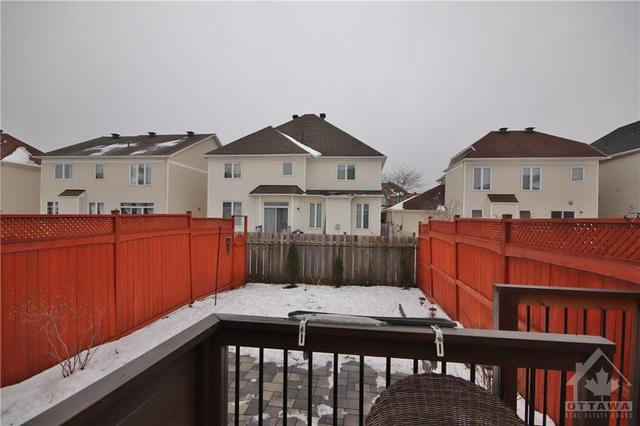 86 Selhurst Ave, Townhouse with 3 bedrooms, 3 bathrooms and 2 parking in Ottawa ON | Image 30